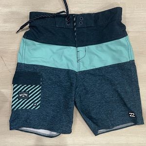 Billabong swimming shorts boys size 7
